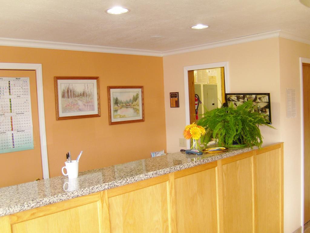 Stagecoach Inn Motel Molalla Zewnętrze zdjęcie